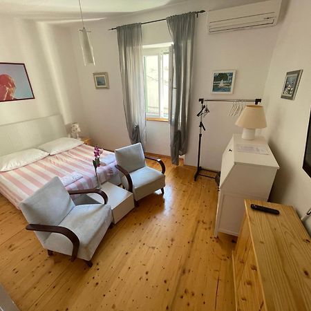 Apartments And Rooms Ille Шибеник Экстерьер фото